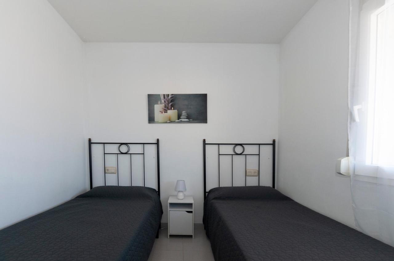 1075 Roc Mar Roses - Apivend Immo Apartman Kültér fotó